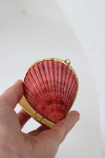 Natural Perfume Balm in Shell - Vanilla, Sandalwood & Rose